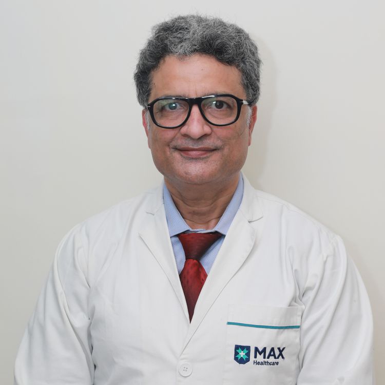 Dr. Sunil Sekhri - Associate Consultant - Internal Medicine